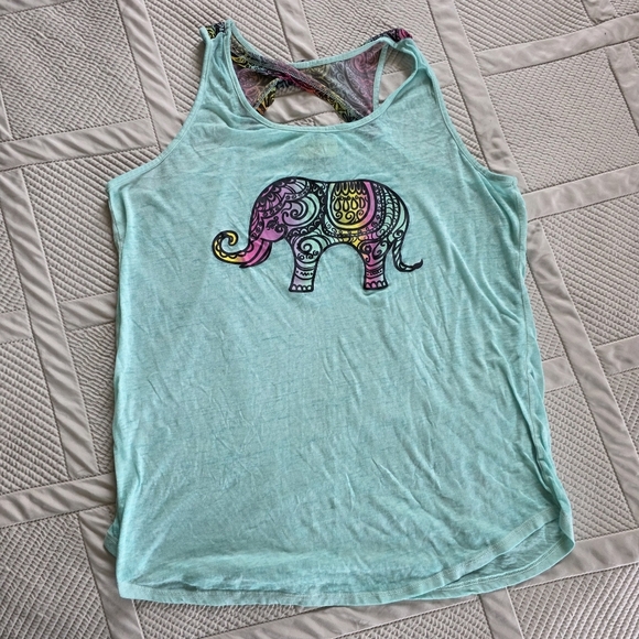 Bobbie Brooks Tops - 🔥5 FOR $25🔥Mandala Elephant Tank Top Size XLarge